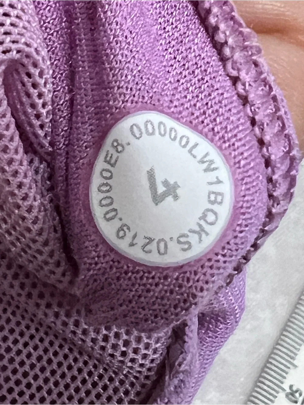 Lululemon Lavender purple Cami tank top 4 athletic built in bra pads missing